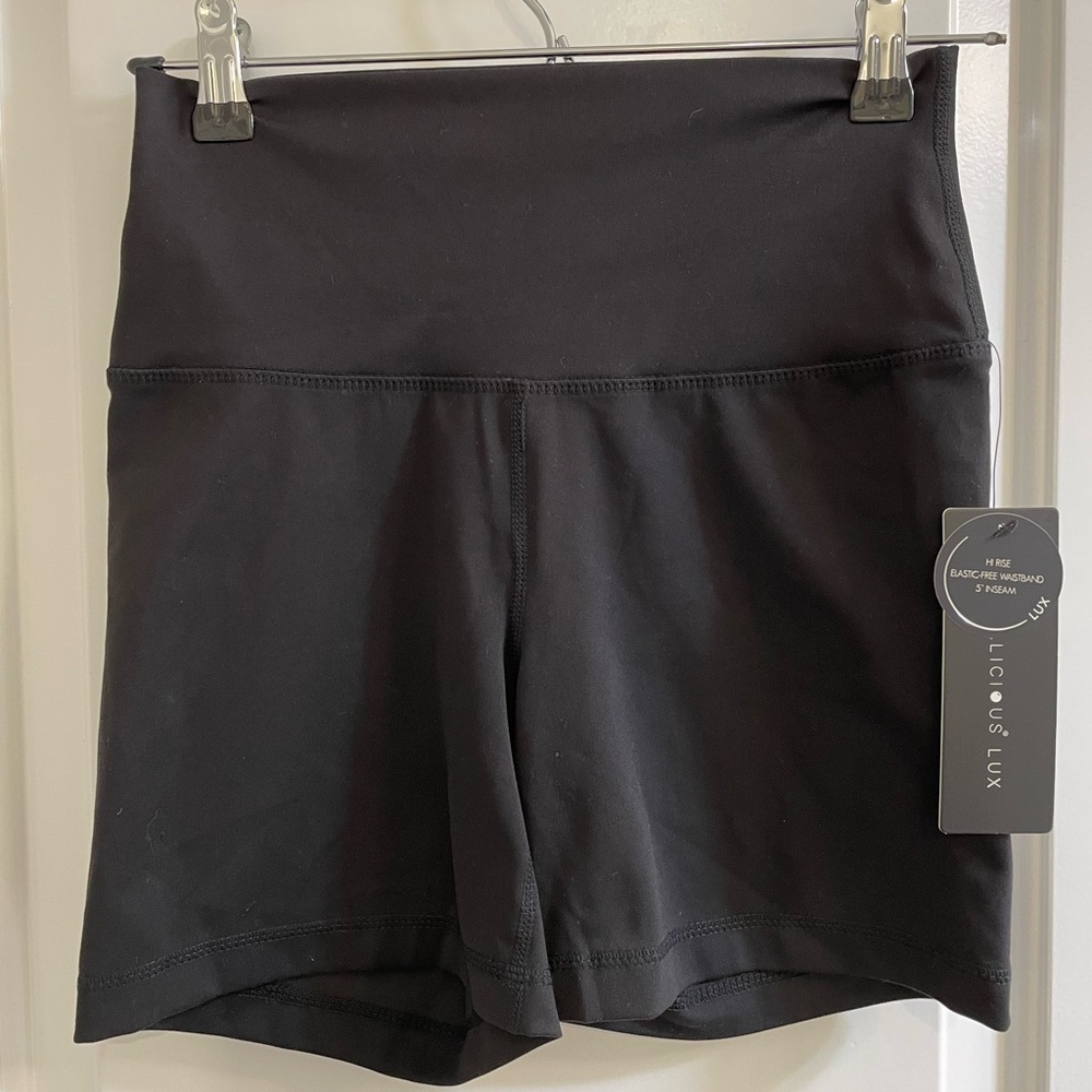YOGALICIOUS LUX shorts